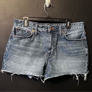 Madewell relaxed denim shorts Size: 30 Color: blue